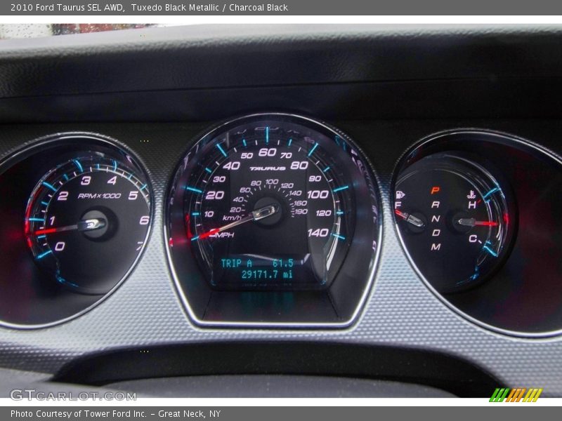 Tuxedo Black Metallic / Charcoal Black 2010 Ford Taurus SEL AWD