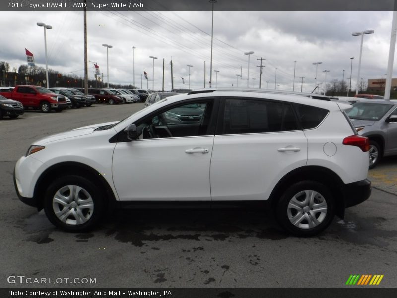 Super White / Ash 2013 Toyota RAV4 LE AWD