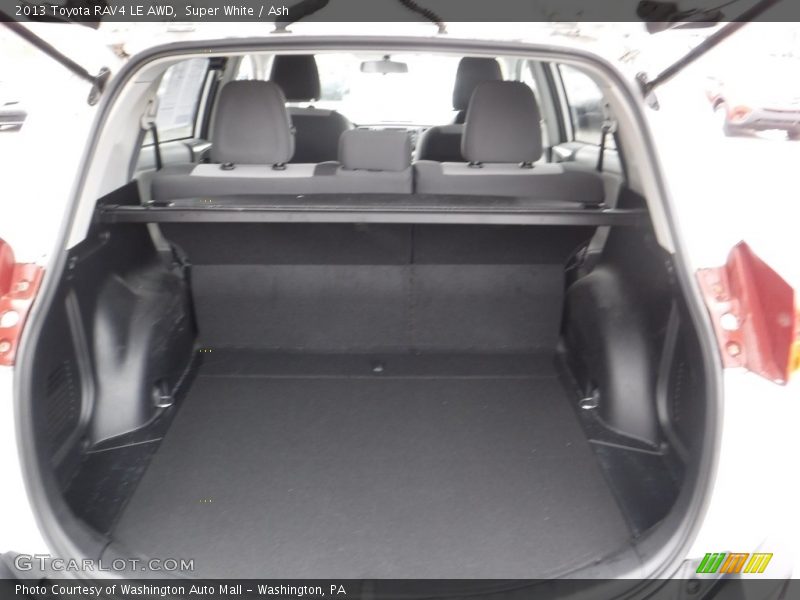 Super White / Ash 2013 Toyota RAV4 LE AWD