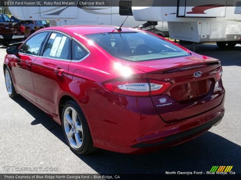 Ruby Red Metallic / Charcoal Black 2016 Ford Fusion SE