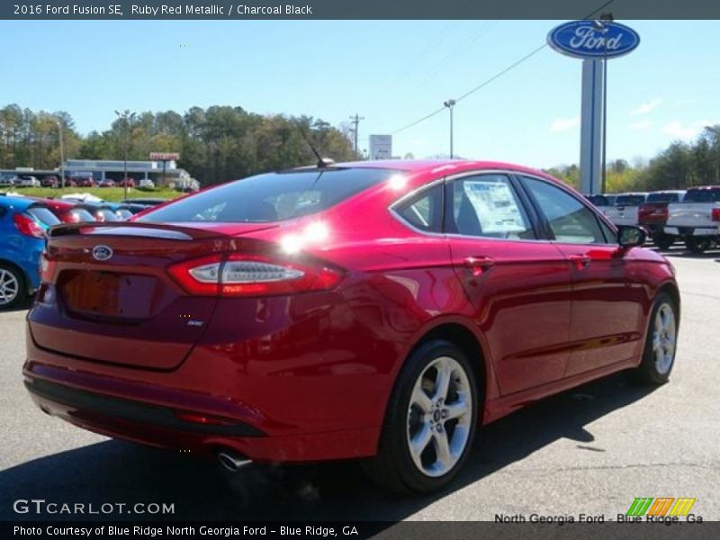 Ruby Red Metallic / Charcoal Black 2016 Ford Fusion SE