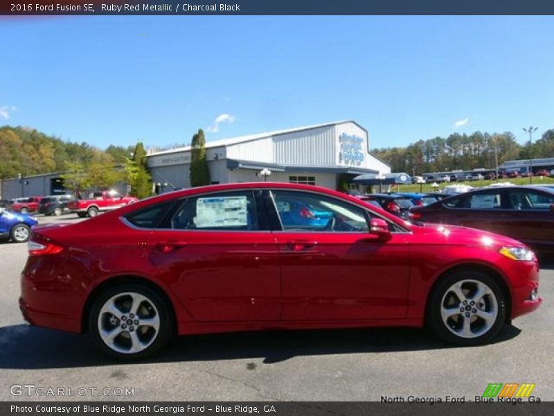 Ruby Red Metallic / Charcoal Black 2016 Ford Fusion SE