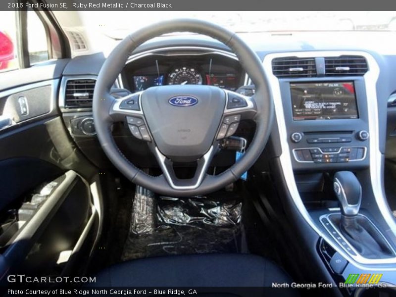 Ruby Red Metallic / Charcoal Black 2016 Ford Fusion SE