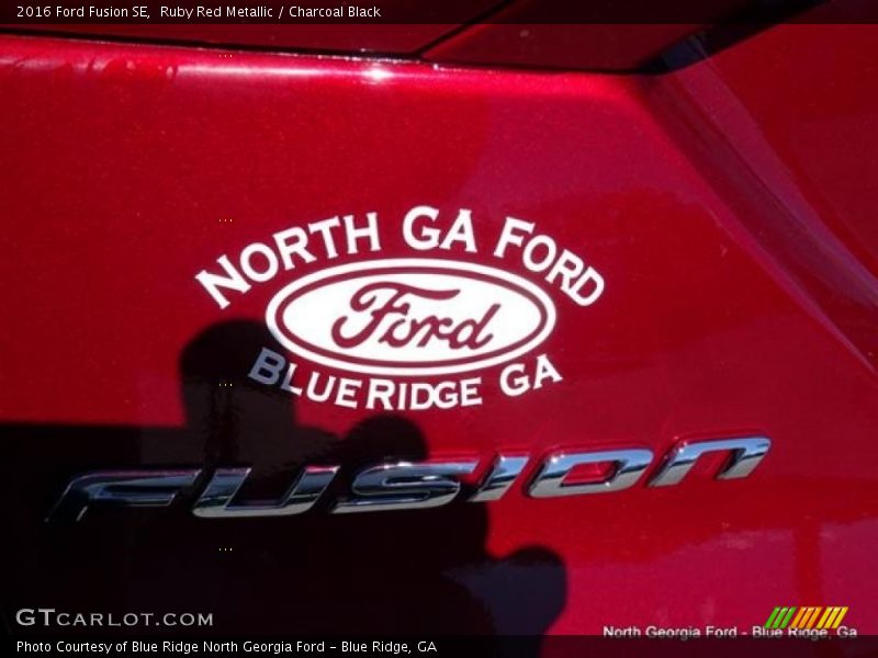 Ruby Red Metallic / Charcoal Black 2016 Ford Fusion SE