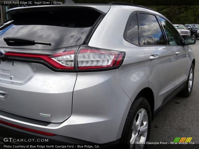 Ingot Silver / Ebony 2016 Ford Edge SE
