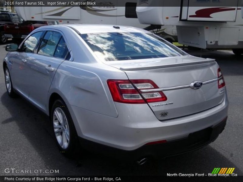 Ingot Silver / Charcoal Black 2016 Ford Taurus SEL