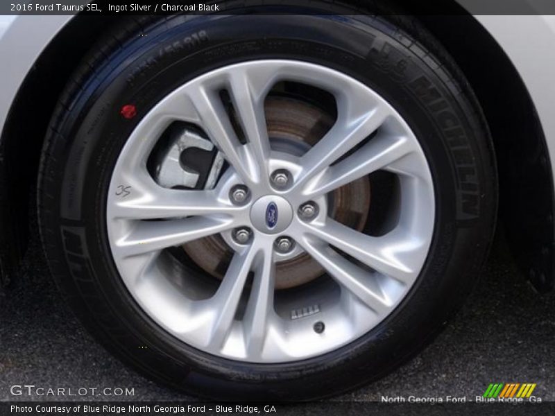 Ingot Silver / Charcoal Black 2016 Ford Taurus SEL