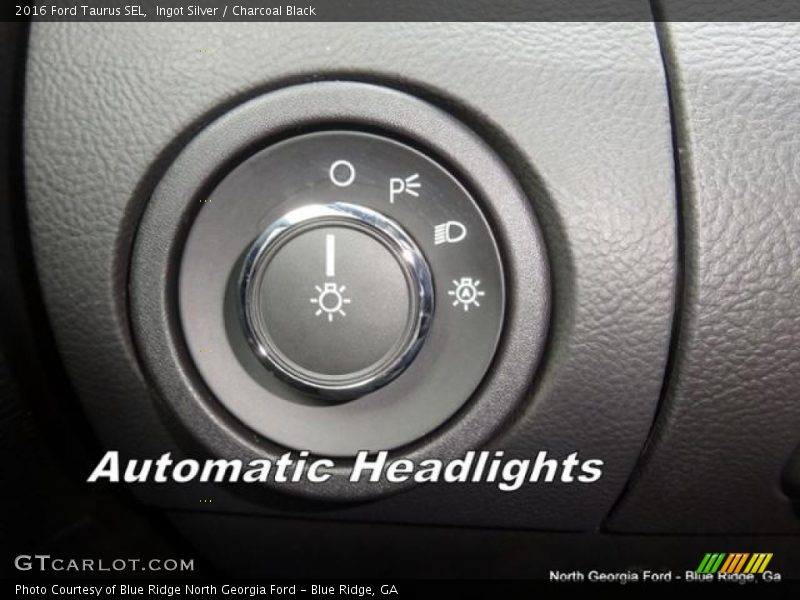 Ingot Silver / Charcoal Black 2016 Ford Taurus SEL