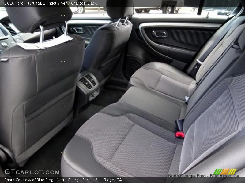Ingot Silver / Charcoal Black 2016 Ford Taurus SEL
