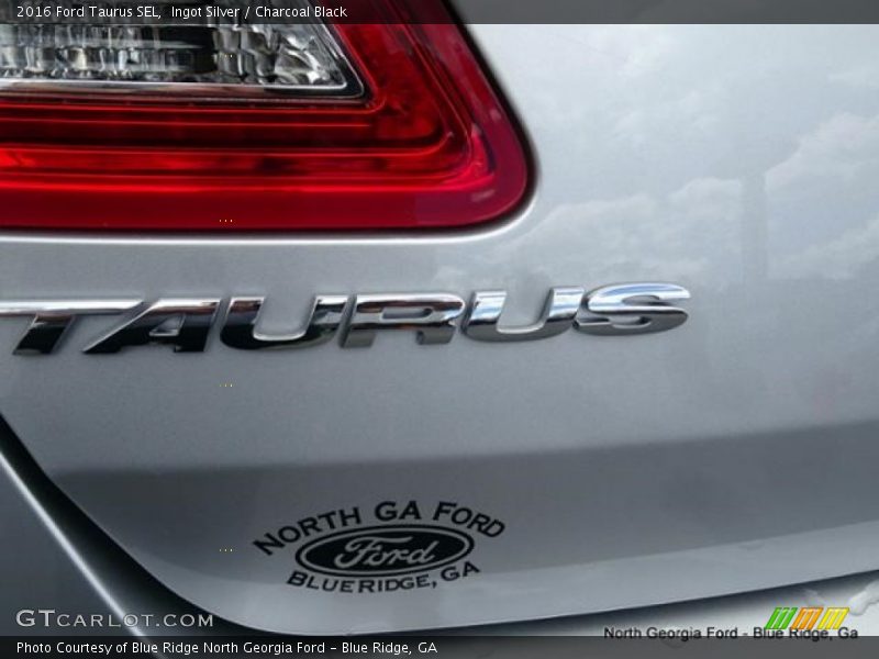 Ingot Silver / Charcoal Black 2016 Ford Taurus SEL