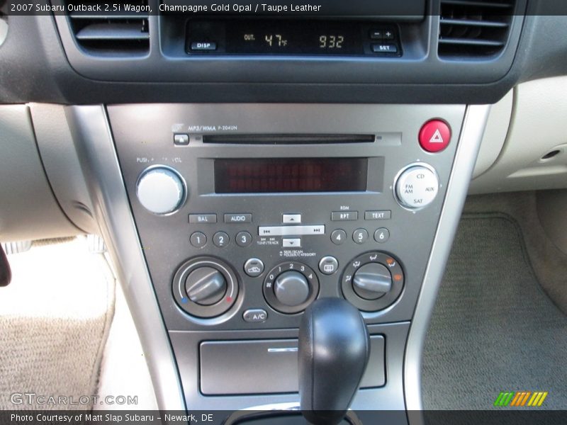 Champagne Gold Opal / Taupe Leather 2007 Subaru Outback 2.5i Wagon
