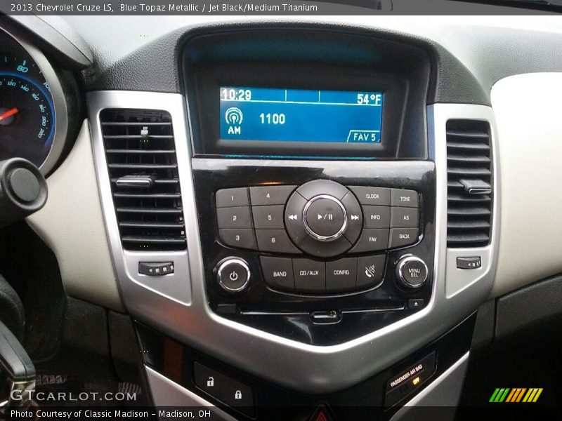 Blue Topaz Metallic / Jet Black/Medium Titanium 2013 Chevrolet Cruze LS