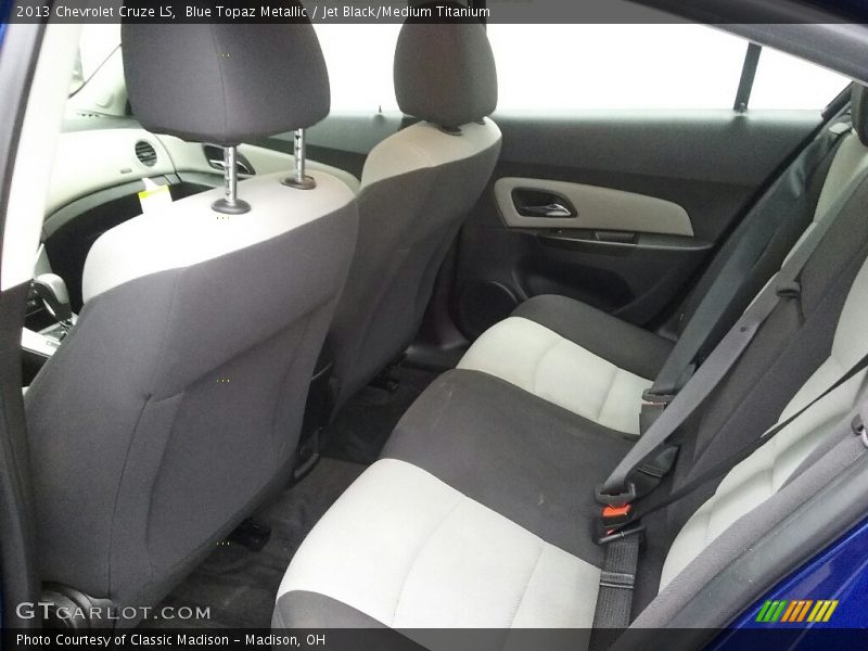 Blue Topaz Metallic / Jet Black/Medium Titanium 2013 Chevrolet Cruze LS