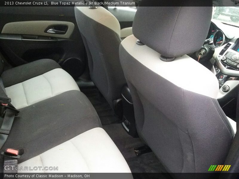 Blue Topaz Metallic / Jet Black/Medium Titanium 2013 Chevrolet Cruze LS