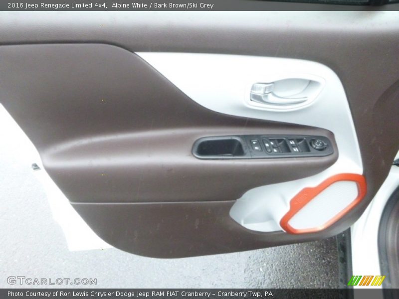 Alpine White / Bark Brown/Ski Grey 2016 Jeep Renegade Limited 4x4