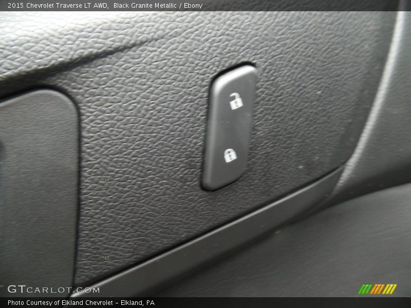 Black Granite Metallic / Ebony 2015 Chevrolet Traverse LT AWD
