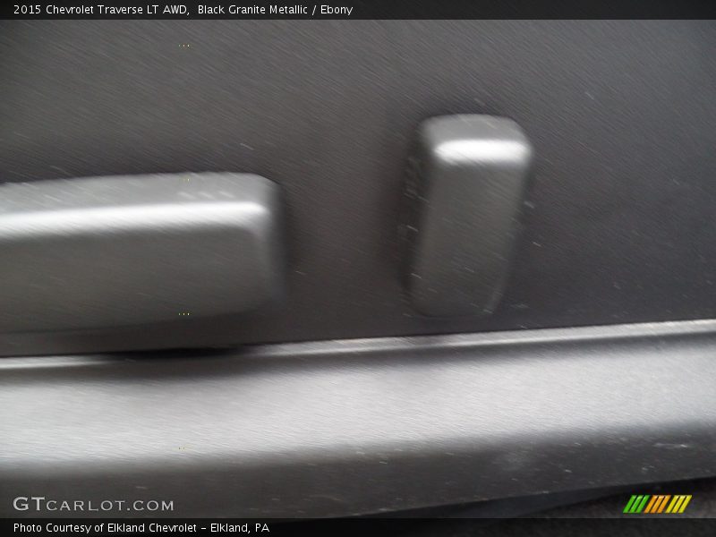 Black Granite Metallic / Ebony 2015 Chevrolet Traverse LT AWD