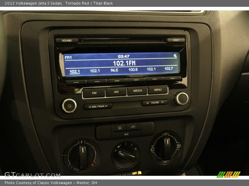 Tornado Red / Titan Black 2013 Volkswagen Jetta S Sedan