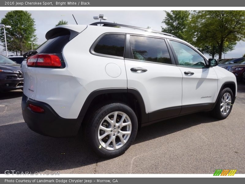 Bright White / Black 2016 Jeep Cherokee Sport