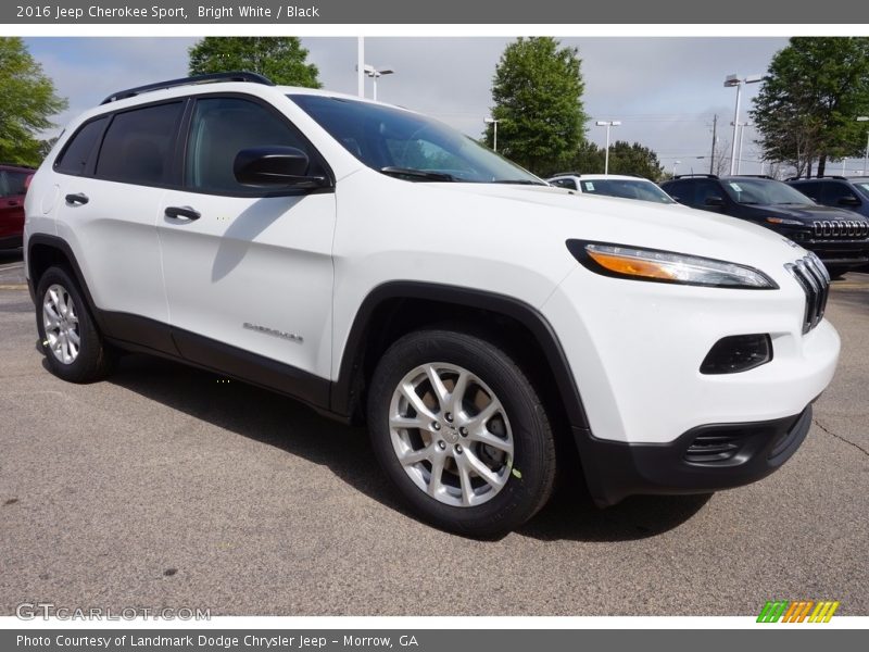 Bright White / Black 2016 Jeep Cherokee Sport