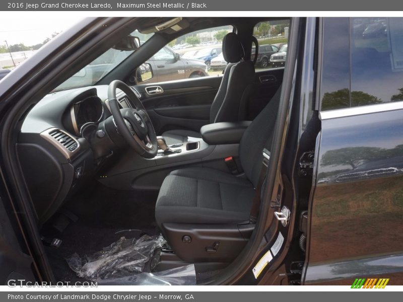 Maximum Steel Metallic / Black 2016 Jeep Grand Cherokee Laredo
