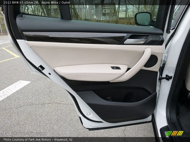 Alpine White / Oyster 2013 BMW X3 xDrive 28i