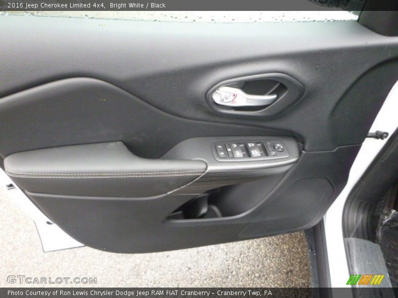 Bright White / Black 2016 Jeep Cherokee Limited 4x4