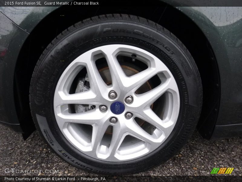 Guard Metallic / Charcoal Black 2015 Ford Fusion SE