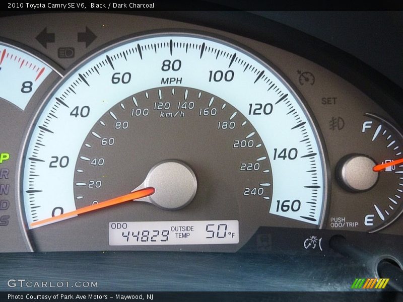 Black / Dark Charcoal 2010 Toyota Camry SE V6