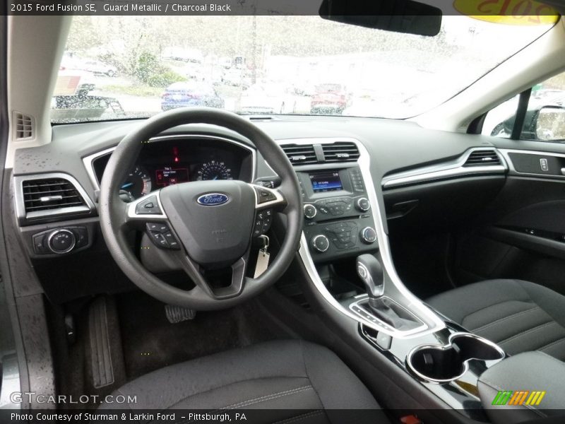 Guard Metallic / Charcoal Black 2015 Ford Fusion SE