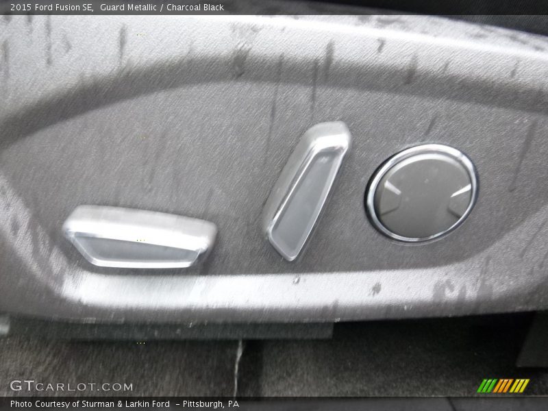 Guard Metallic / Charcoal Black 2015 Ford Fusion SE