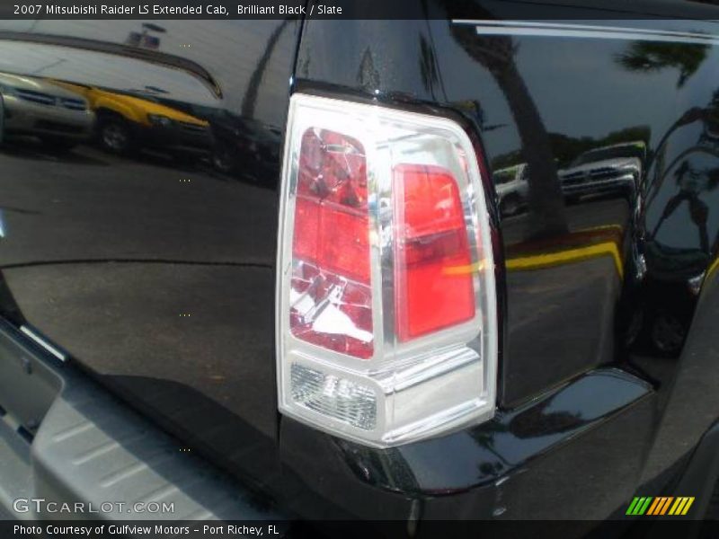 Brilliant Black / Slate 2007 Mitsubishi Raider LS Extended Cab