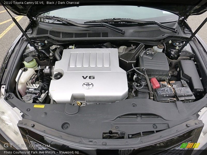 Black / Dark Charcoal 2010 Toyota Camry SE V6