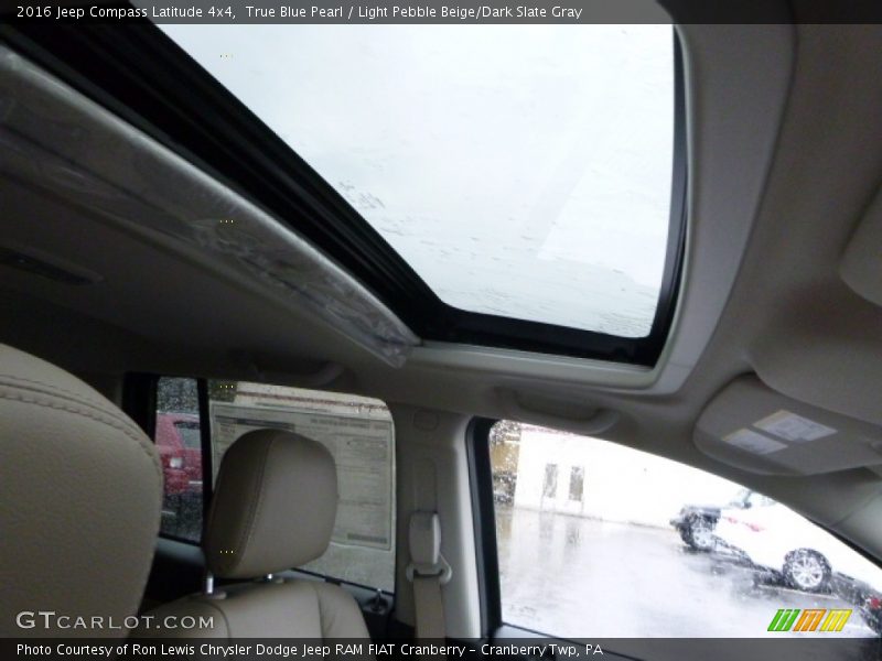 True Blue Pearl / Light Pebble Beige/Dark Slate Gray 2016 Jeep Compass Latitude 4x4
