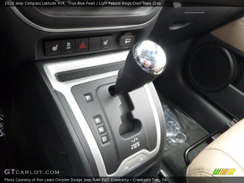 True Blue Pearl / Light Pebble Beige/Dark Slate Gray 2016 Jeep Compass Latitude 4x4