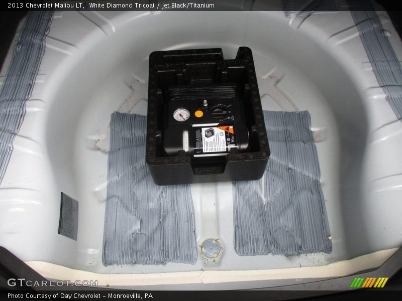White Diamond Tricoat / Jet Black/Titanium 2013 Chevrolet Malibu LT