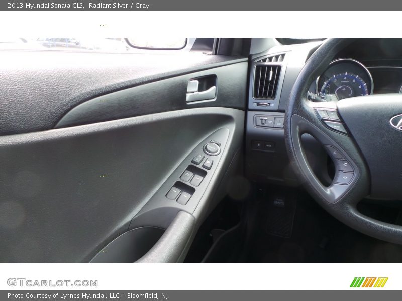 Radiant Silver / Gray 2013 Hyundai Sonata GLS