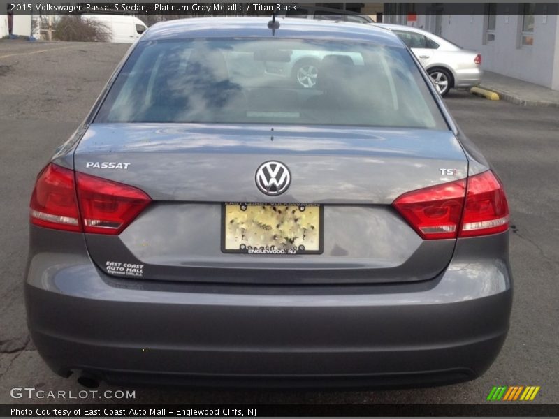 Platinum Gray Metallic / Titan Black 2015 Volkswagen Passat S Sedan