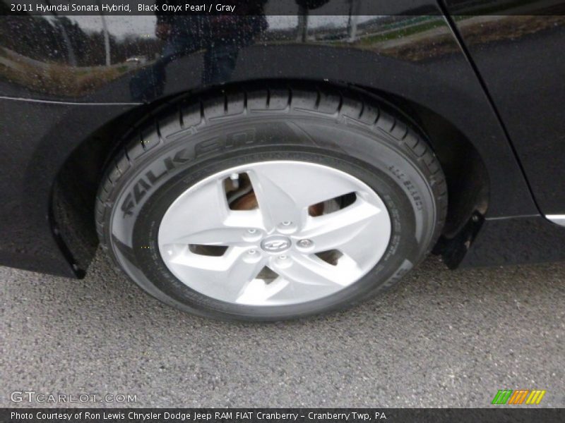 Black Onyx Pearl / Gray 2011 Hyundai Sonata Hybrid