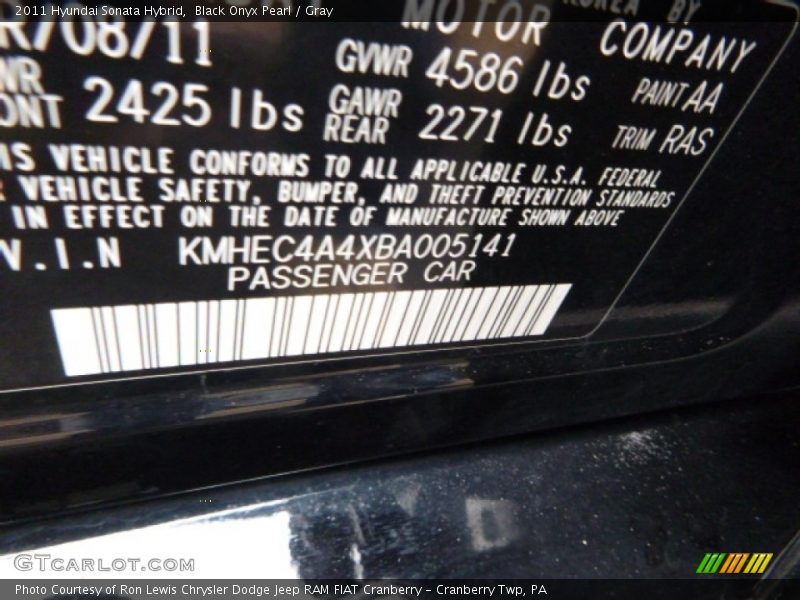 Black Onyx Pearl / Gray 2011 Hyundai Sonata Hybrid
