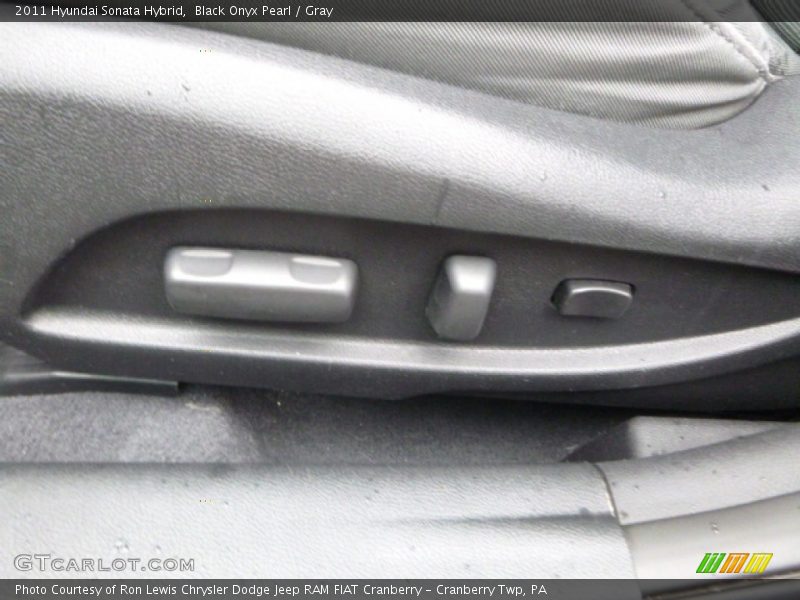 Black Onyx Pearl / Gray 2011 Hyundai Sonata Hybrid