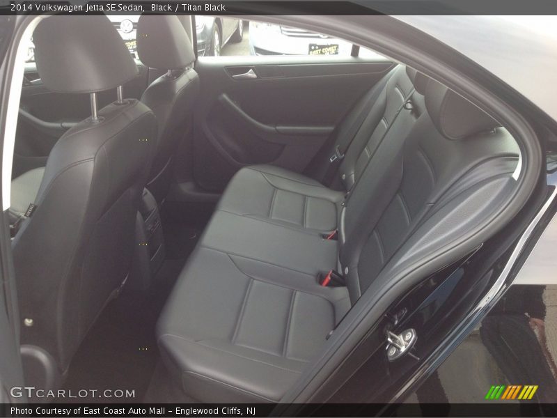Black / Titan Black 2014 Volkswagen Jetta SE Sedan