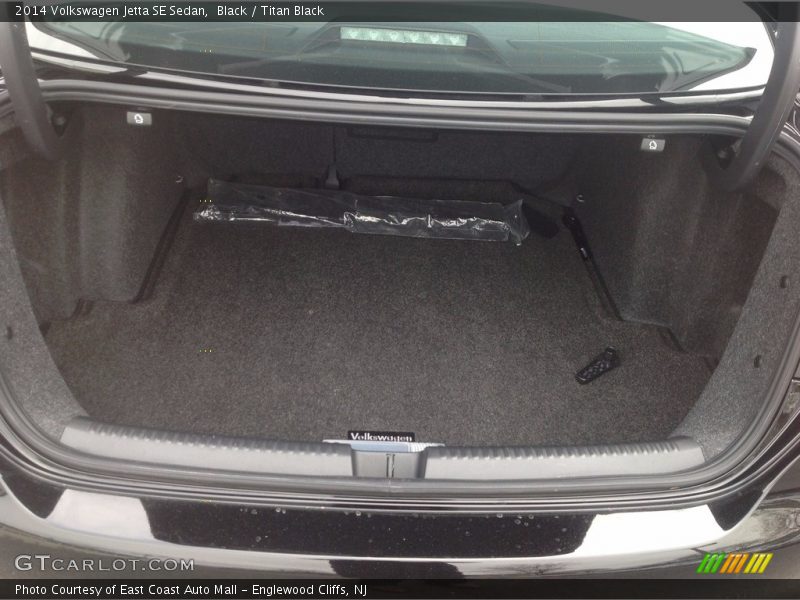 Black / Titan Black 2014 Volkswagen Jetta SE Sedan