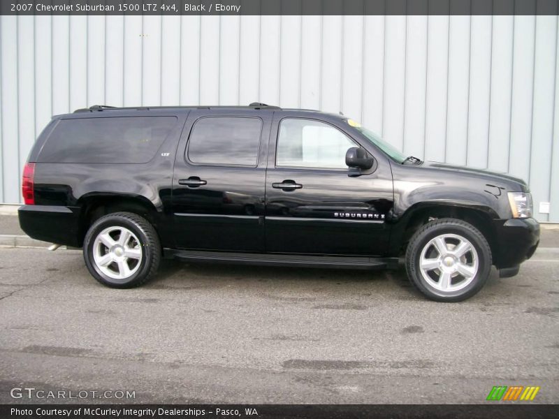 Black / Ebony 2007 Chevrolet Suburban 1500 LTZ 4x4