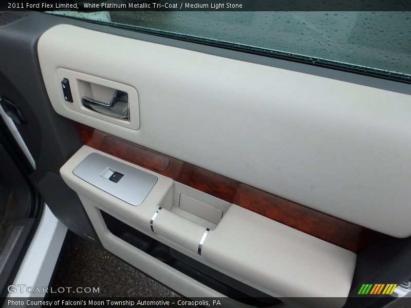 White Platinum Metallic Tri-Coat / Medium Light Stone 2011 Ford Flex Limited