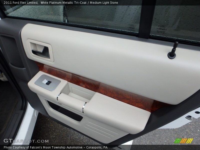 White Platinum Metallic Tri-Coat / Medium Light Stone 2011 Ford Flex Limited
