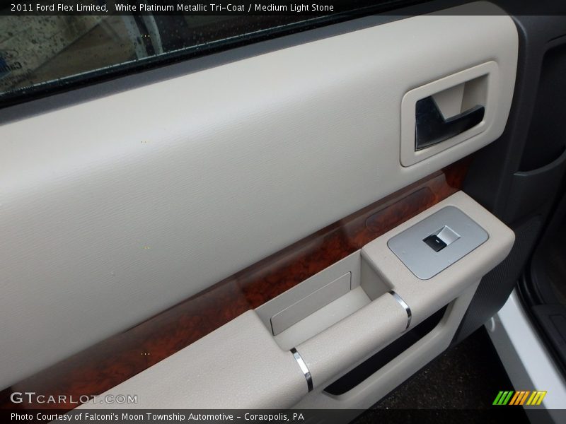 White Platinum Metallic Tri-Coat / Medium Light Stone 2011 Ford Flex Limited