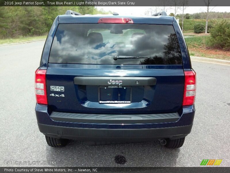 True Blue Pearl / Light Pebble Beige/Dark Slate Gray 2016 Jeep Patriot Sport