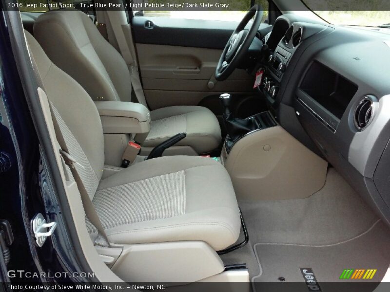True Blue Pearl / Light Pebble Beige/Dark Slate Gray 2016 Jeep Patriot Sport