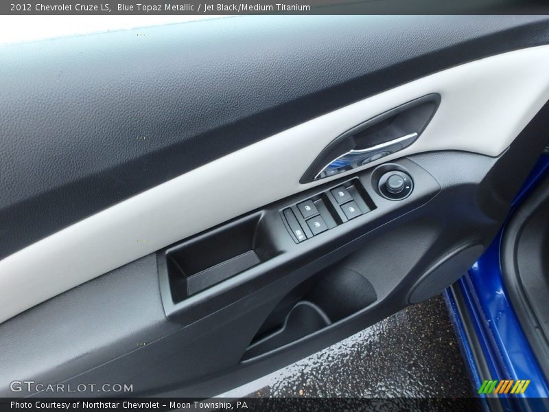 Blue Topaz Metallic / Jet Black/Medium Titanium 2012 Chevrolet Cruze LS